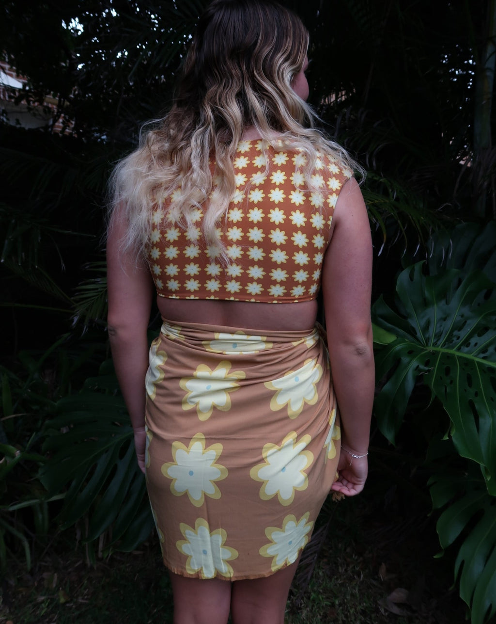 Day Dreamer Sarong in Chocolate