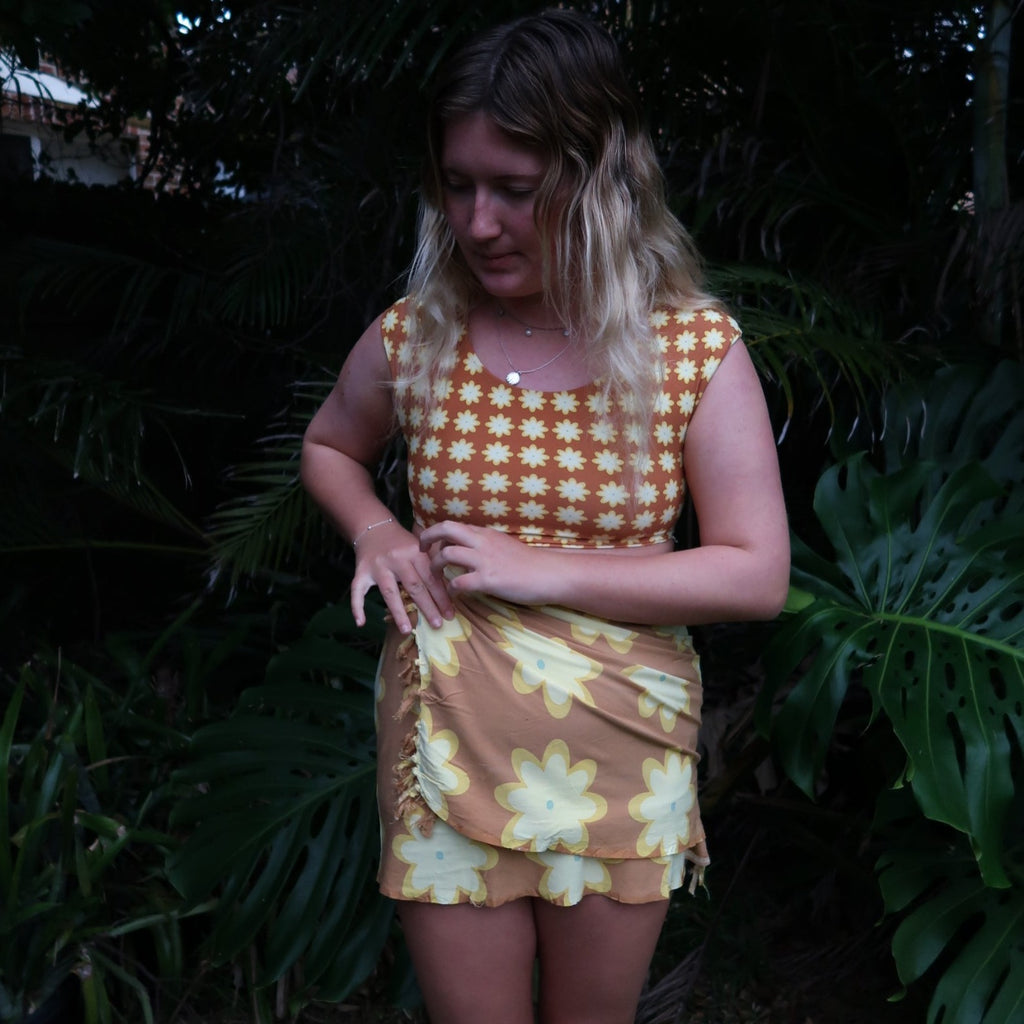 Day Dreamer Sarong in Chocolate